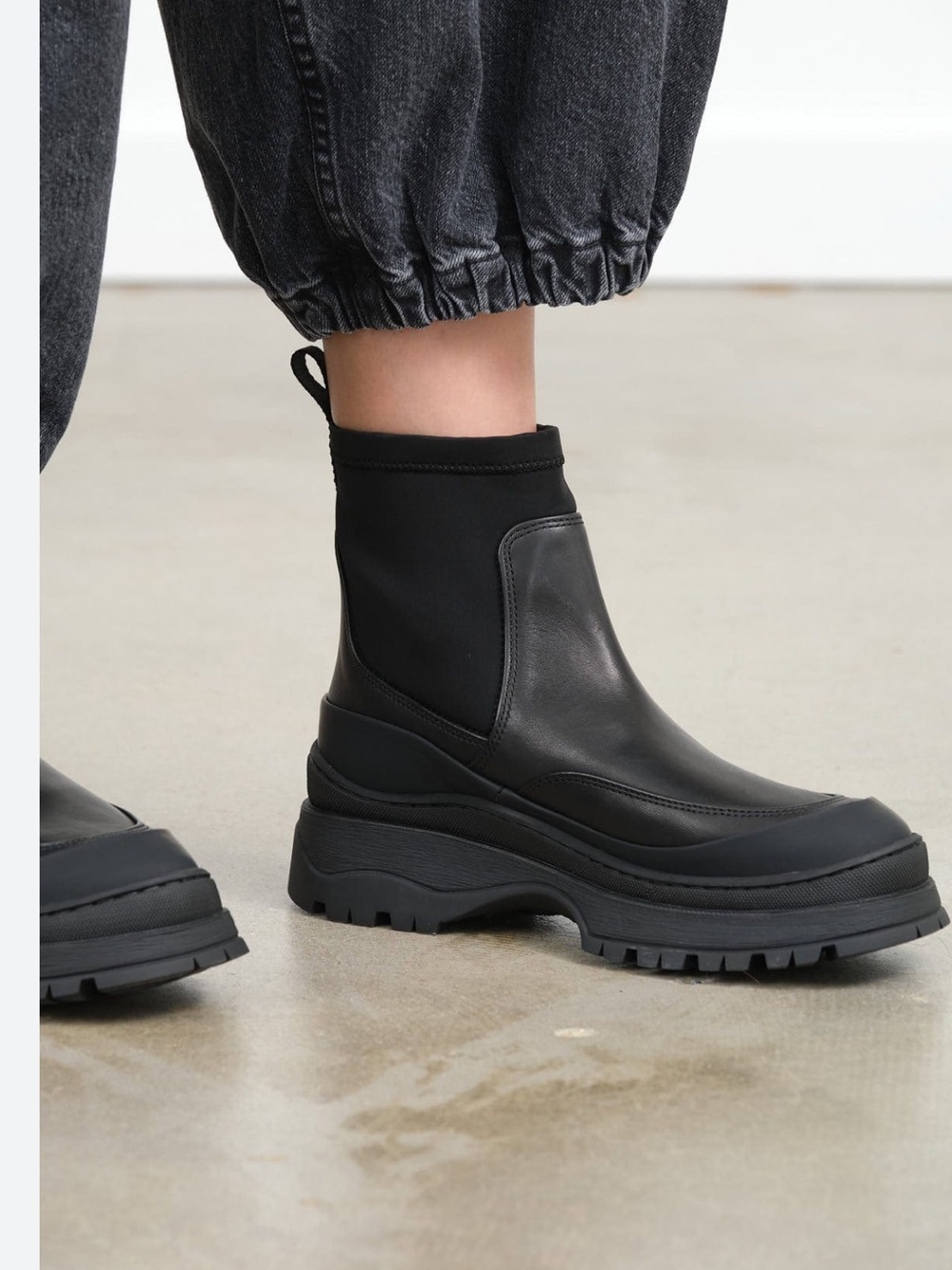 Stella McCartney Chelsea boots